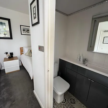 デネクレスト ゲスト ハウス ゲストハウス 3*