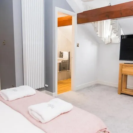 ゲストハウス デネクレスト ゲスト ハウス 3*